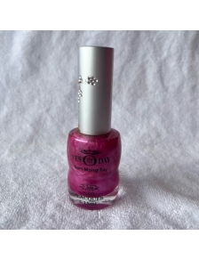 Nước sơn móng màu củ hành YESTERDAY D40 15ml